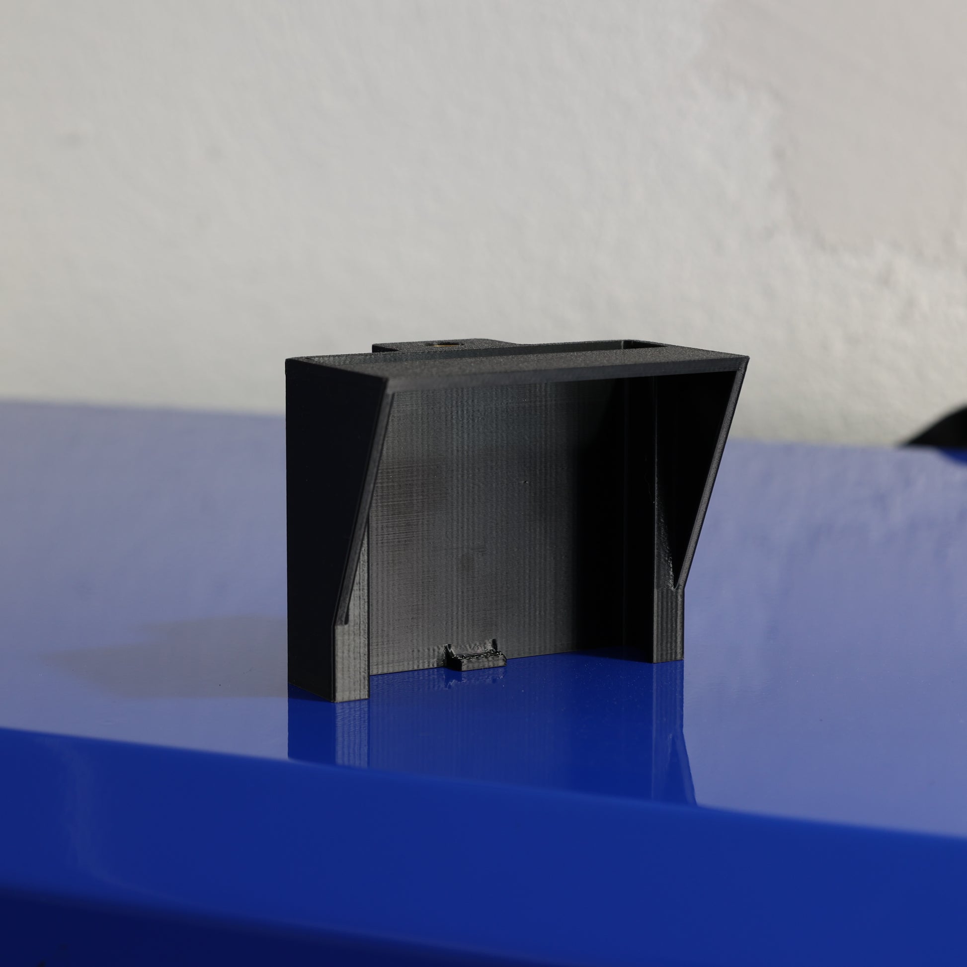 Black Holley Mount from the Front. Shows area where the screen face would be